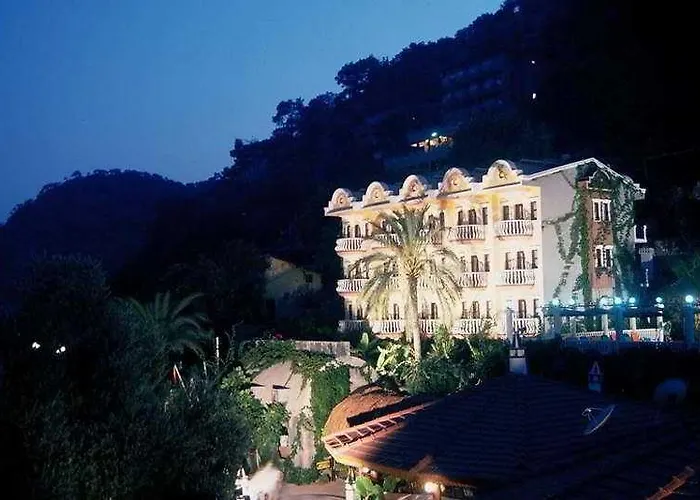Flamingo 3* Oludeniz